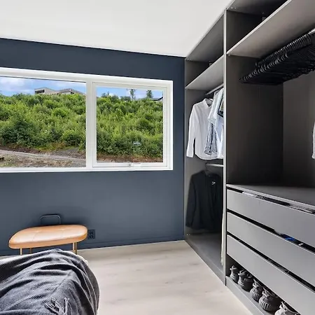 3-roms Leilighet Ved Sjoen Skodje